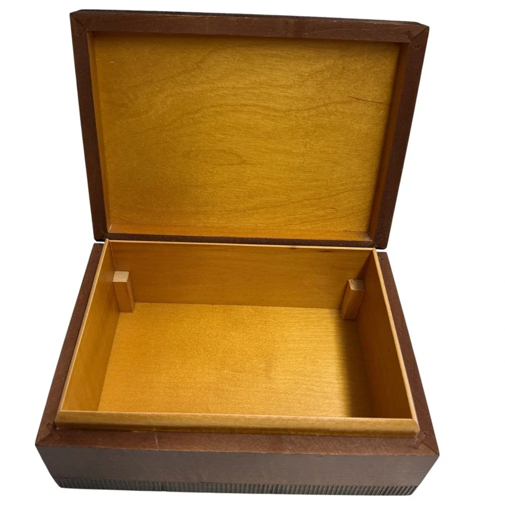 Vintage Wooden Jewelry Box Womens Embroidered‎ Floral Lid Trinket Keepsake 70s